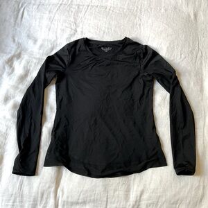 Athleta long sleeve top